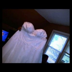 Unworn wedding dress